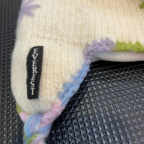 Everest Designs 100% Wool Beanie Hat - Picture 7 of 9